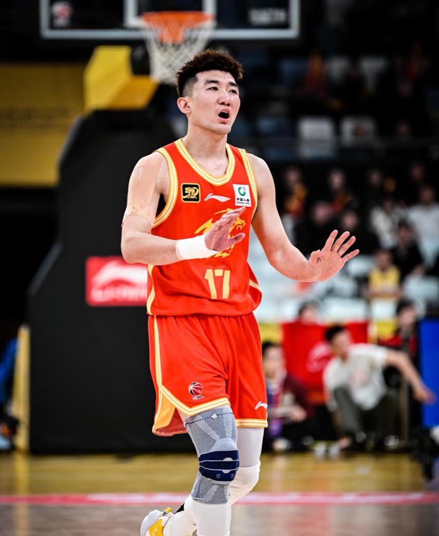 28quan-广厦男篮发布备战花絮，转会期手感冰凉，法甲任务艰巨，心理建设被强调(法甲转会官网)