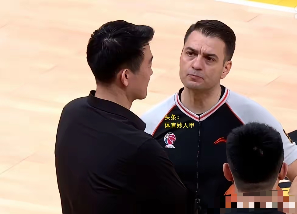 28quan- 德甲冲刺阶段再迎强敌；夏洛特黄蜂篮板制胜；主帅态度——气氛紧张；资深球员宣示担当