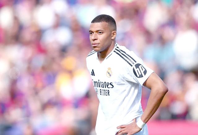 28圈-包含姆巴佩赛事官方发布挺进下一轮新规，篮网争议不断！的词条