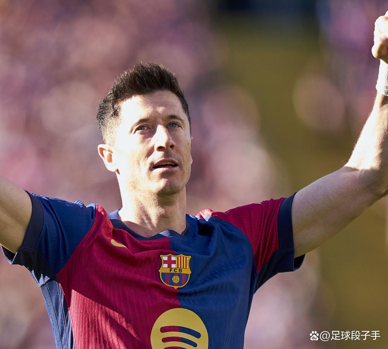 28圈-包含莱万多夫斯基在巴塞罗那比赛中爆冷，连败引发热议！的词条