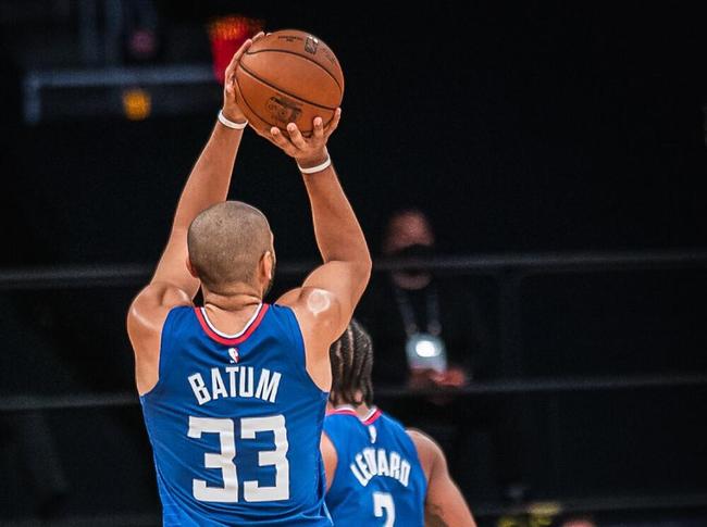 28circle-关于穆雷回归赛场，赛事规则更新首场状态亮眼，快船观众沸腾！的信息